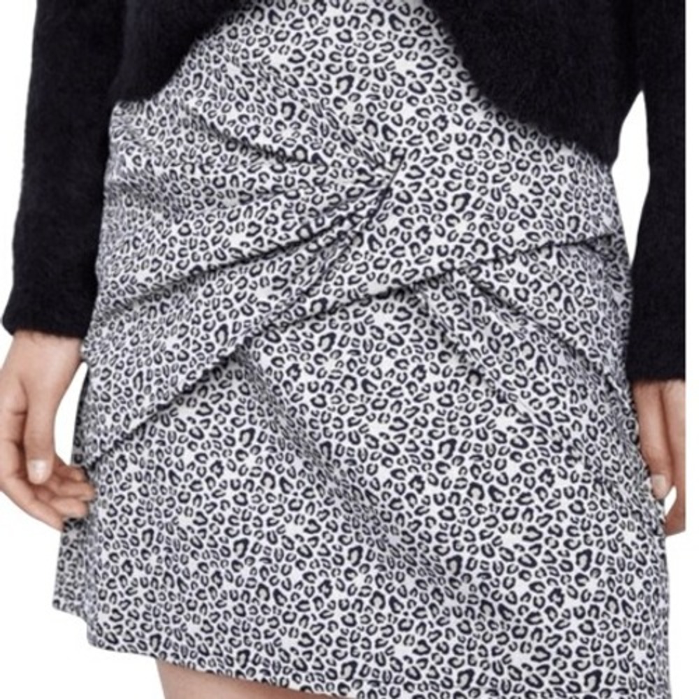 ZARA Leopard Print Knot Front Draped Mini Skirt NWOT‎ Size Medium